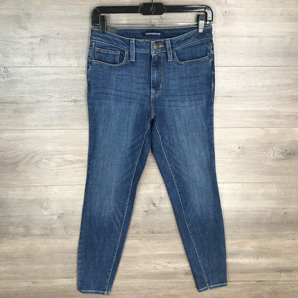 Calvin Klein Women's Skinny Jeans in Medium Wash